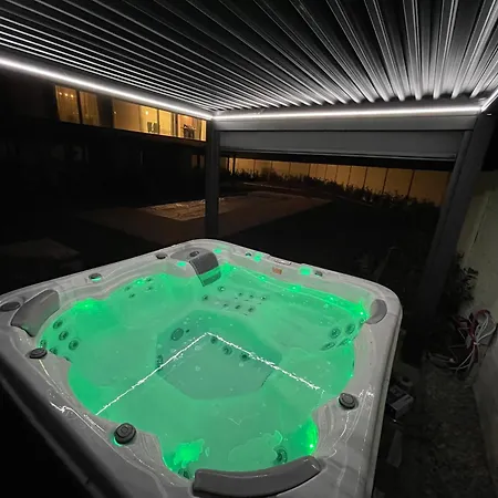 Luxury In Balatonalmadi, Almadi Lux Iii - Pure Gold Balatonalmádi