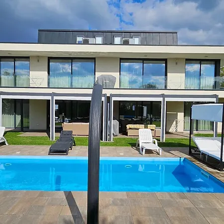 Luxury In Balatonalmadi, Almadi Lux Iii - Pure Gold *