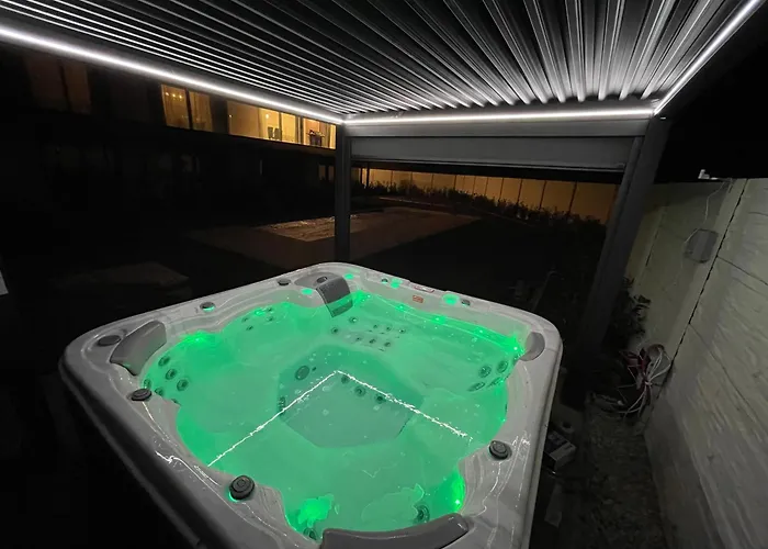 Luxury In Balatonalmadi, Almadi Lux Iii - Pure Gold Balatonalmádi