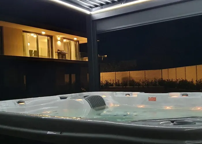 شقة Luxury In Balatonalmadi, Almadi Lux Iii - Pure Gold *