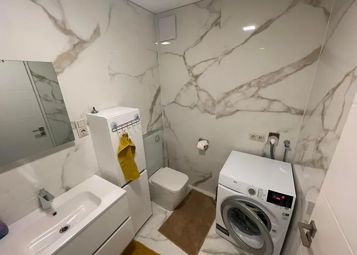 Luxury In Balatonalmadi, Almadi Lux Iii - Pure Gold Balatonalmádi